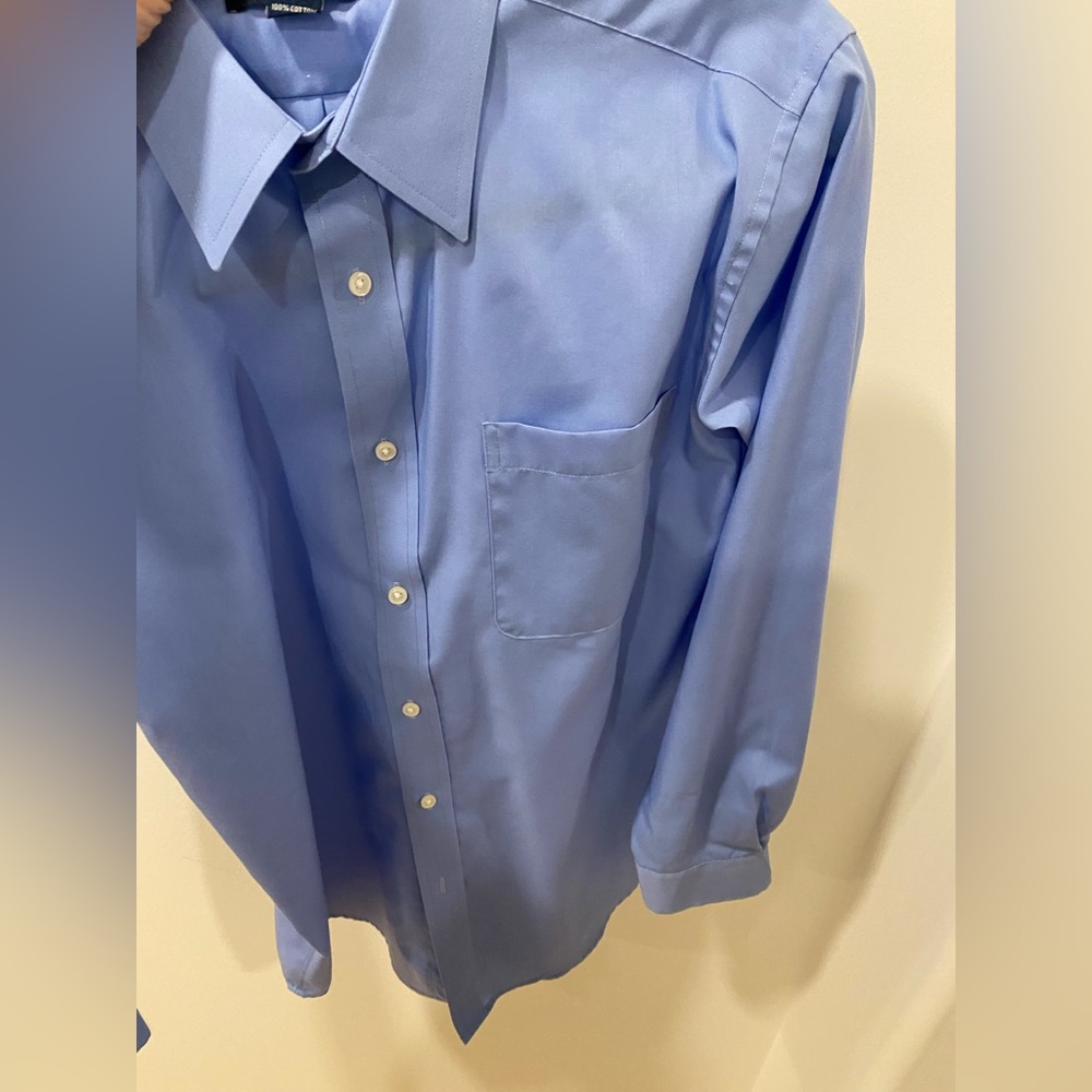 Boys Size 18. Blue button down extra buttons